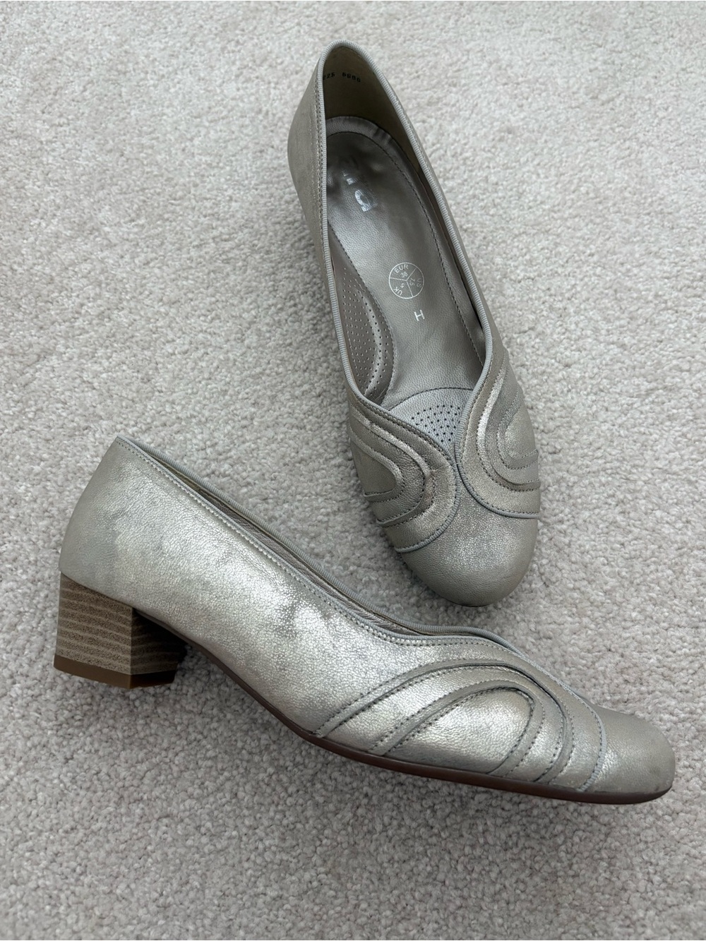 Ara Silver Leather Comfort Low Heels